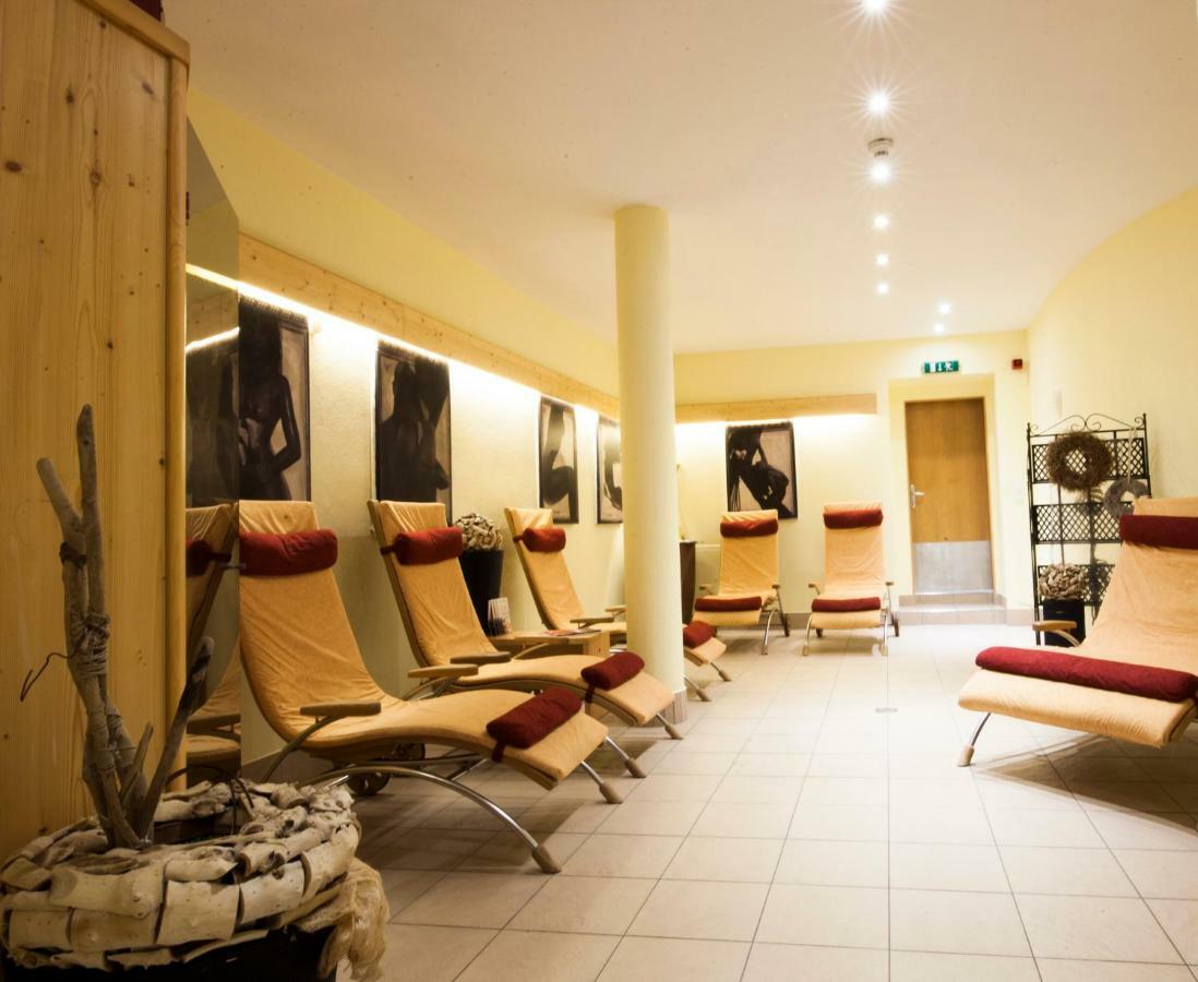 Familienhotel Alpina All Inklusive Wenns Ngoại thất bức ảnh